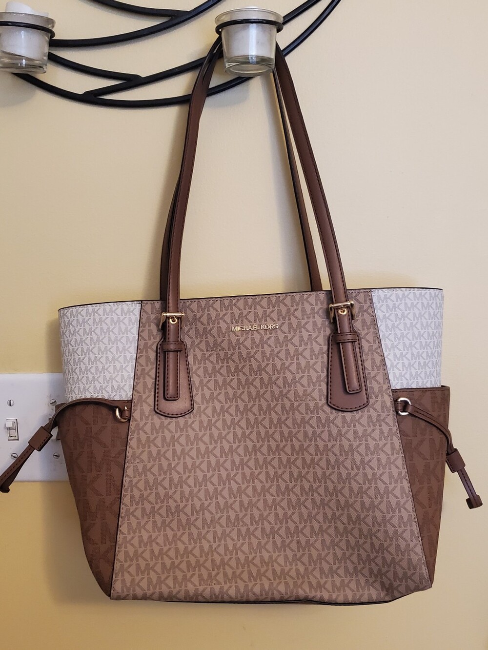 Michael Kors Voyager Large Color Block Signature Logo Tote Bag